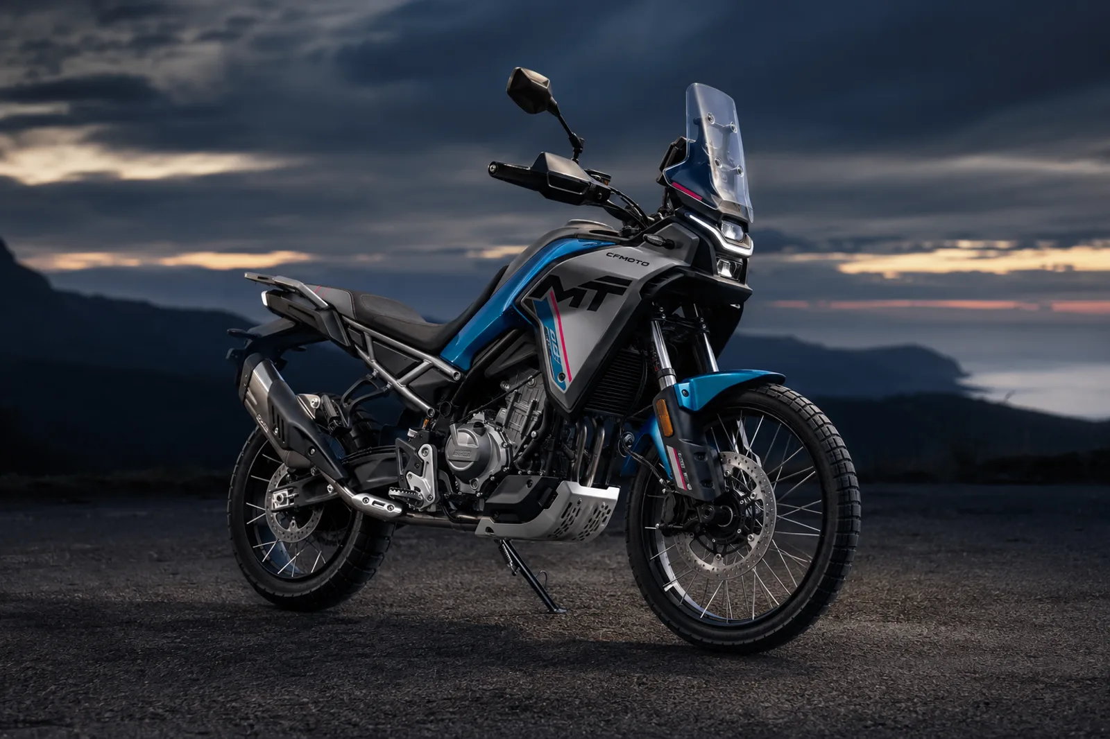 CFMOTO 450MT – motocykl do wynajęcia w Poznaniu